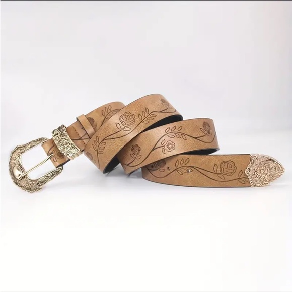 Vintage Embossed Floral Buckle Belt - Picture 6 of 12